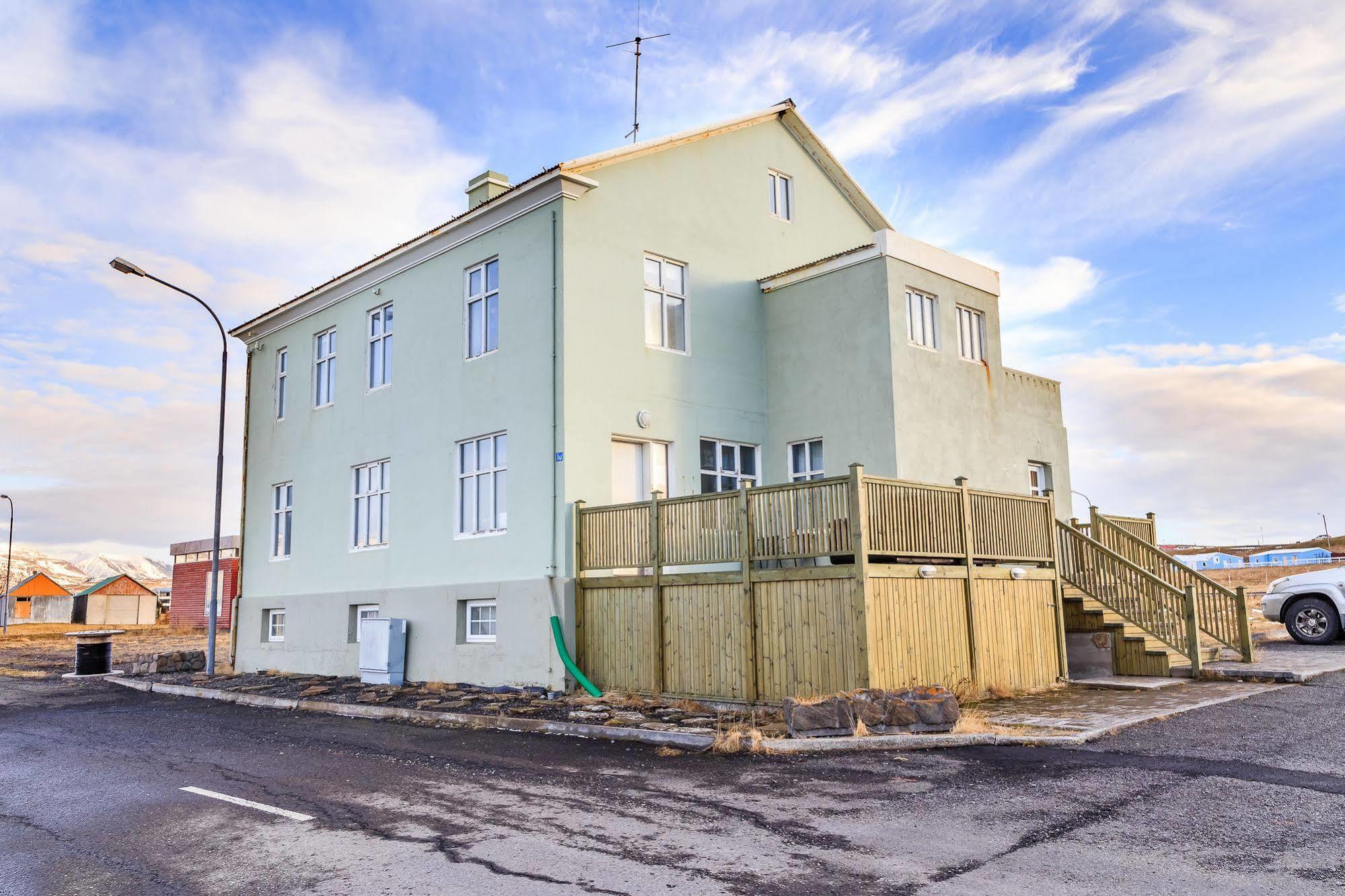 Riverside Hostel Blonduos Εξωτερικό φωτογραφία